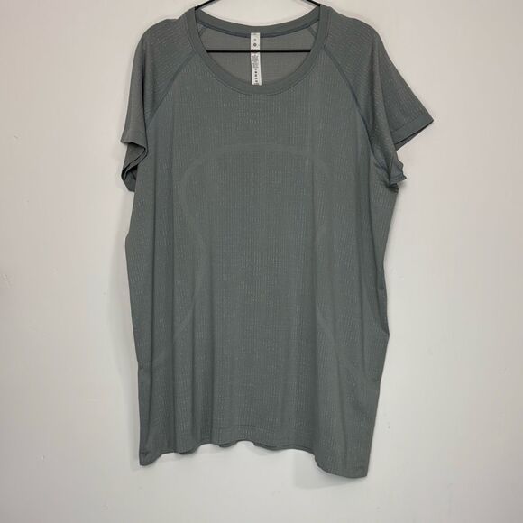 Lululemon Athletica Swiftly Tech Short Sleeve Tee 20 - Picture 1 of 5